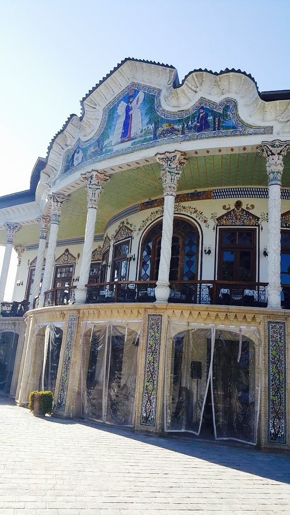 Shapouri Garden Traditional Restaurant