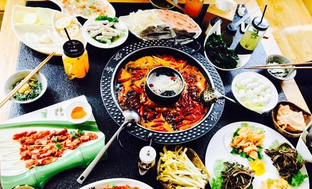 椒爷火锅馆(永川中央大街店)