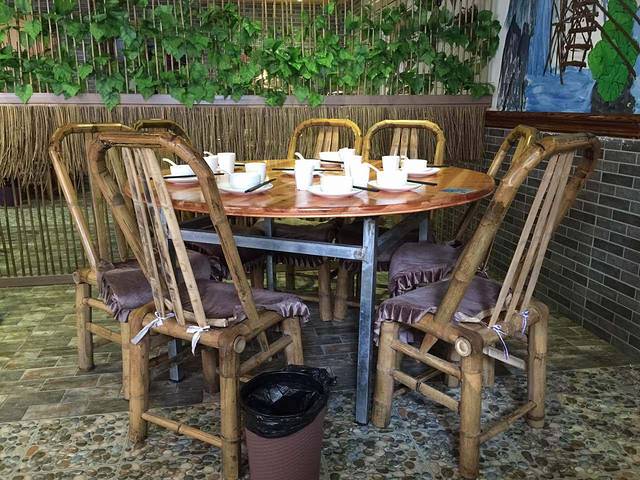 稻草屋餐厅(灵溪店)