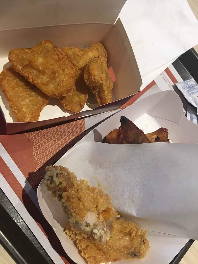 肯德基(金鱼岭店)