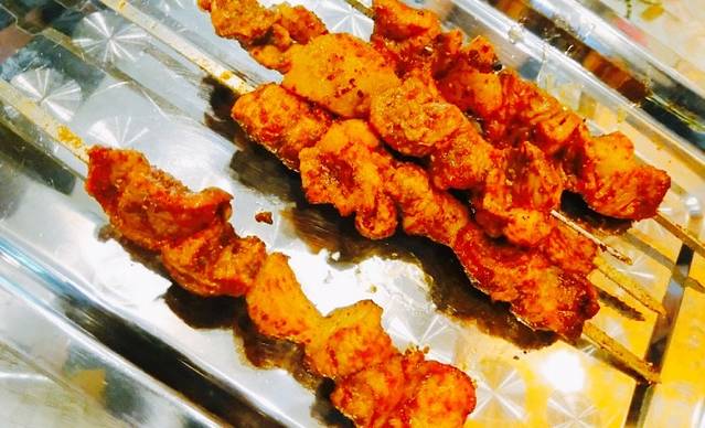 吐达洪大嘴特色抓饭