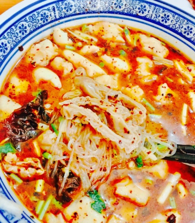 老味聚粉汤羊血三鲜煮馍