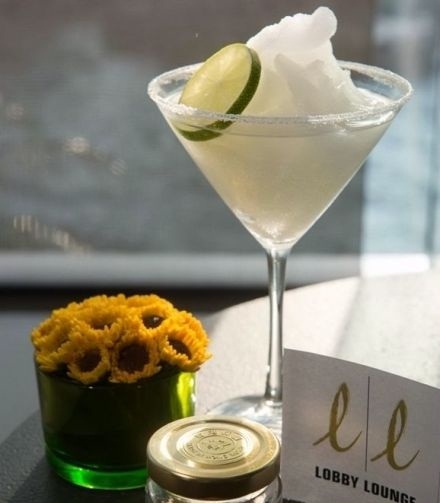 上海大厦大堂吧