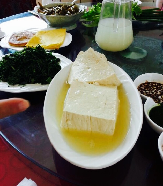 朝梁子农家饭庄·二搂子