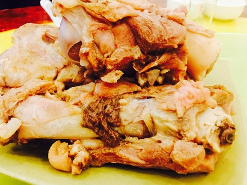 大田石牌手抓大骨头