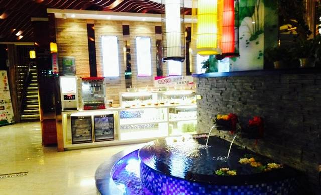 名都晓荷塘主题火锅(新民站前大街店)