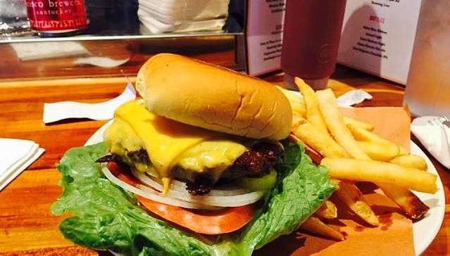 Burgers Shakes & Fries