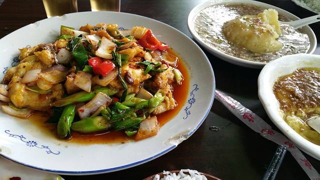 赵氏桥头饭店【都江堰店】