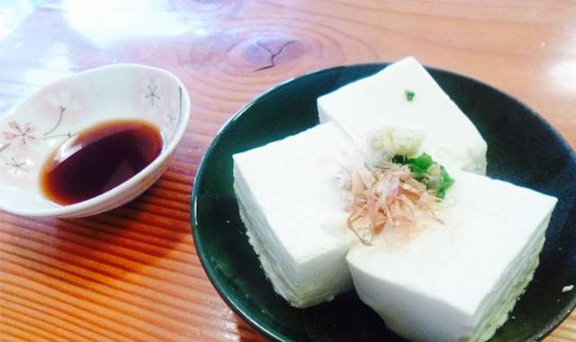 そばと豆腐の店