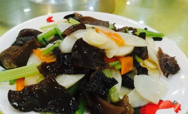 丰盈私房菜.椰子鸡