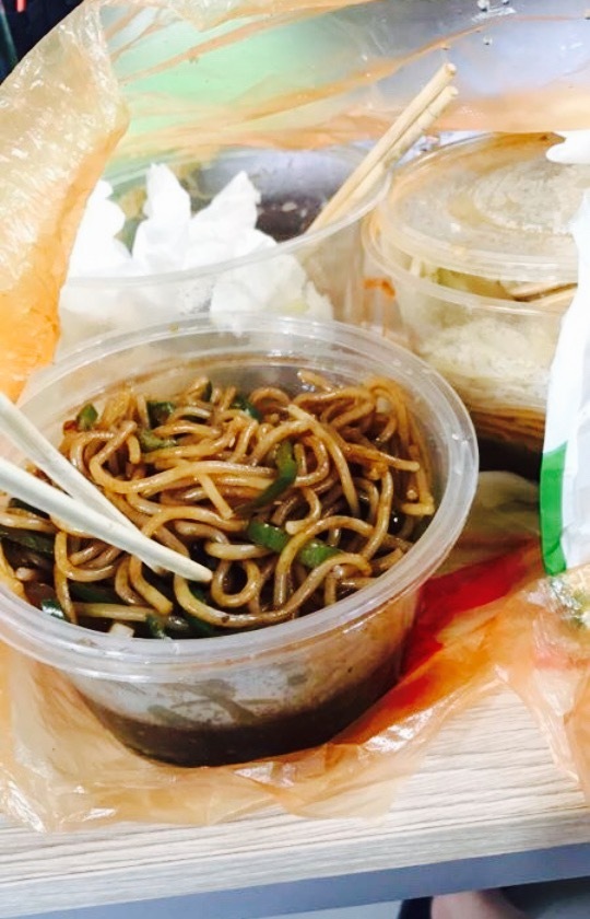 红房子酸菜鱼美食城(武安店)