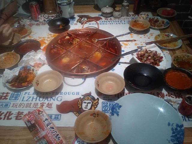 辣莊重庆老火锅·手工菜(泰华店)