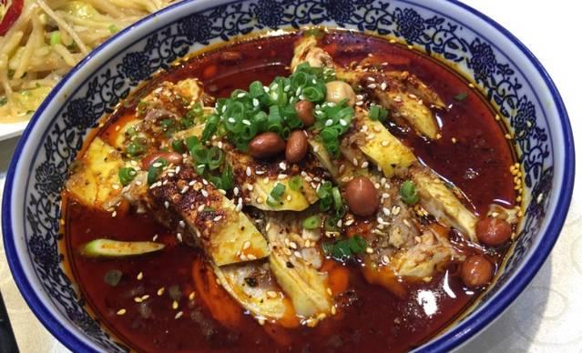 巴国布衣(滨江宝龙店)