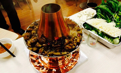 沂蒙山火锅鸡火锅鱼