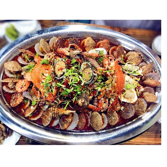 红太狼海鲜烧烤大排档(台东五路店)