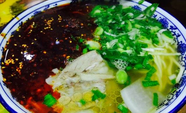 张国仁牛肉面馆·清真(正宁路店)