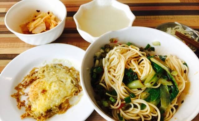 半岛红烧牛肉面馆(阿坝店)