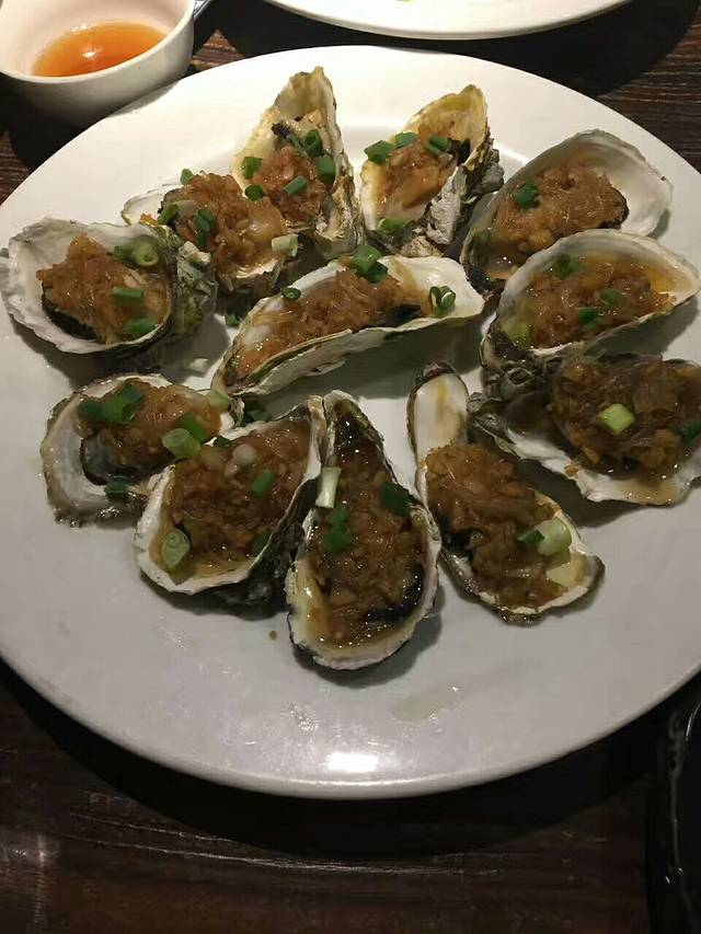Japanese-Style Shellfish Food Shimacho