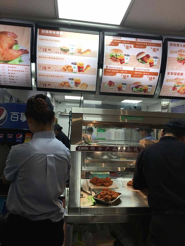 华莱士·全鸡汉堡(万达广场店)