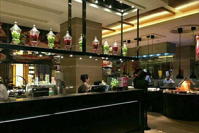 皇冠假日酒店·朱雀咖啡厅