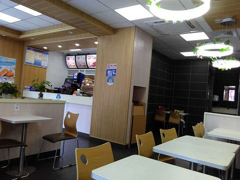 华莱士(中山南路店)