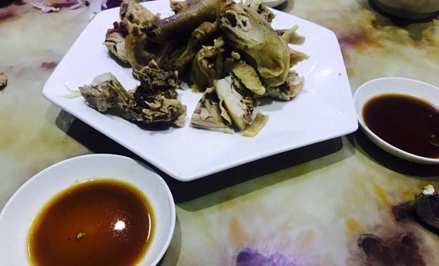 穆萨手抓美食城