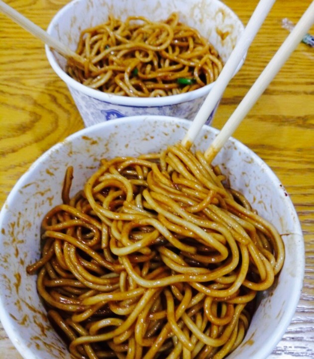 江城一品美食城(光谷青年城分店)