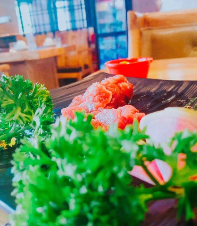 青古韩式炭火烤肉店