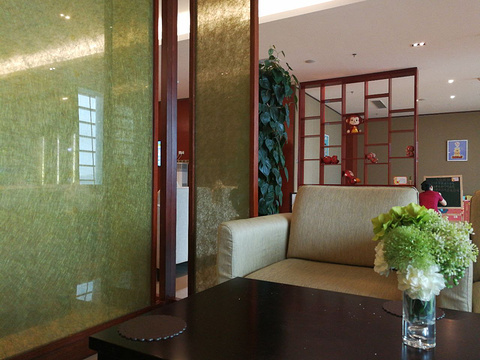 晟添福酒店(民航店)