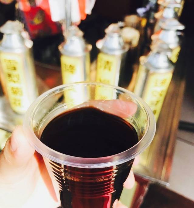 伟记特效凉茶店