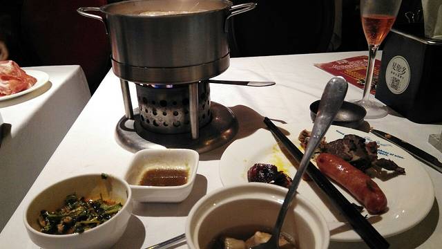 星伦多自助料理·涮烤一体(昆山金鹰国际购物中心店)