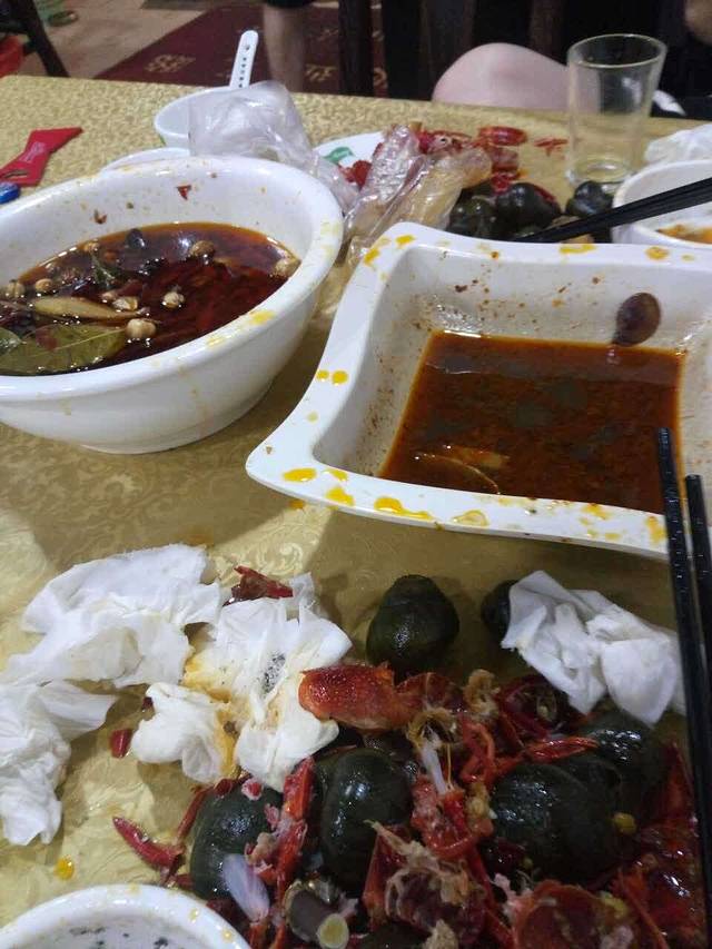 舌尖上的龙虾(沿江路店)