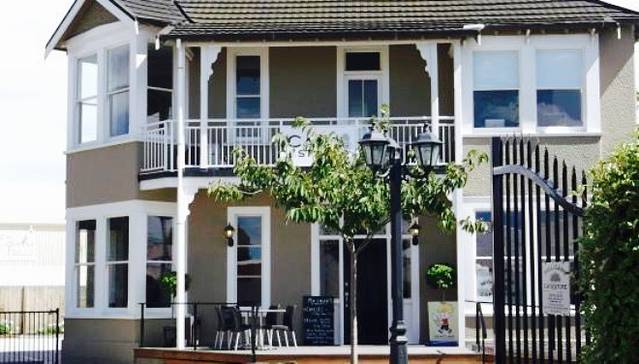 Milligans Café & Store