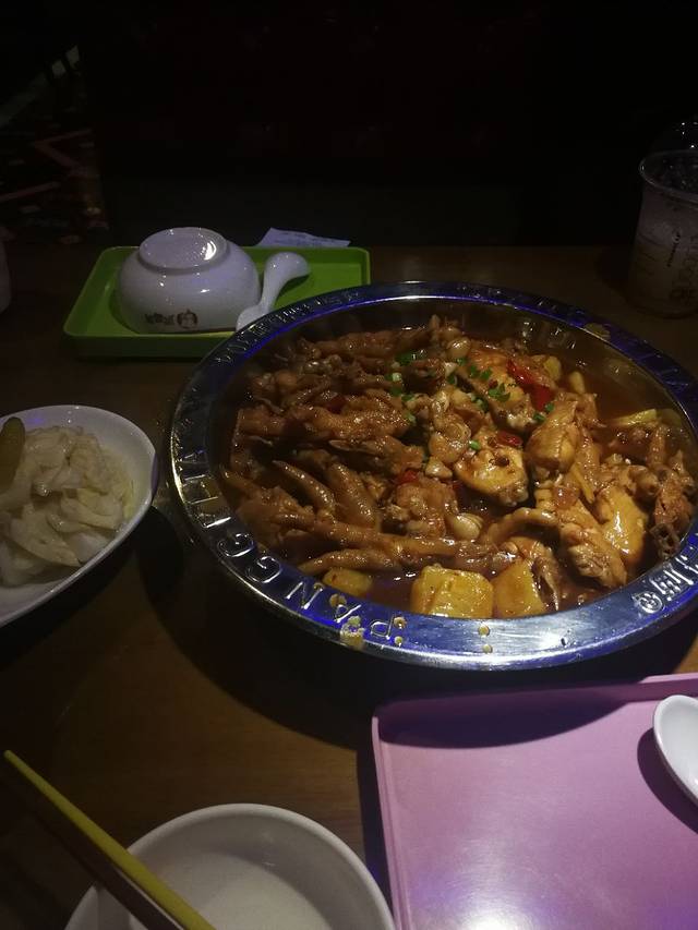 胖哥俩肉蟹煲(马群花园城店)