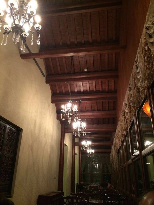 枕水碧波廊餐厅