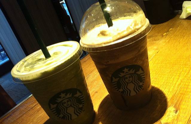 星巴克(青岛颐和国际店)