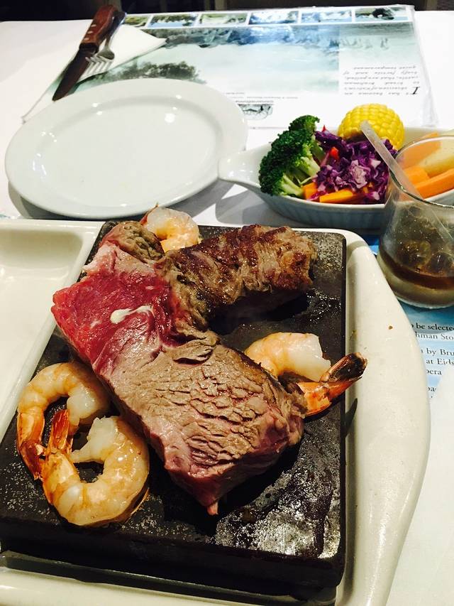 Stonegrill Restaurant