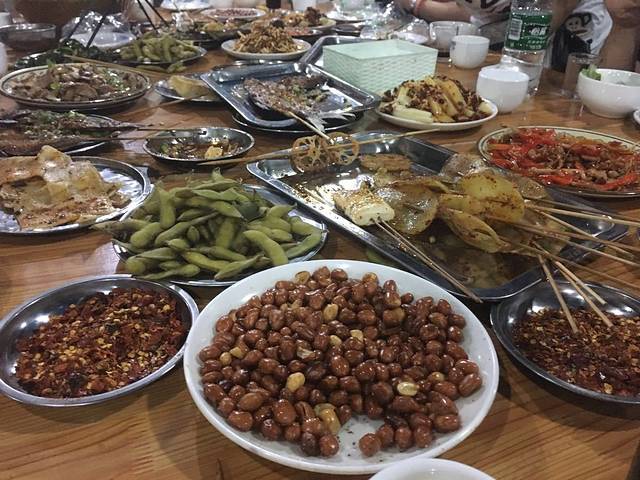 正宗普格黄家烧烤总店