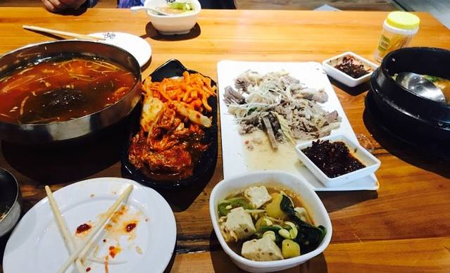 香兰石锅酱汤馆(渤海壹号店)