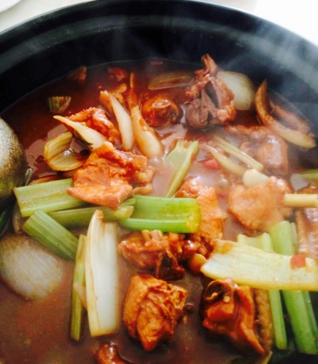 川妹子鸡煲火锅美食城(西花园店)