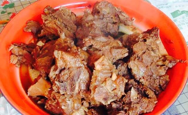 胖子第一骨头倒回皮