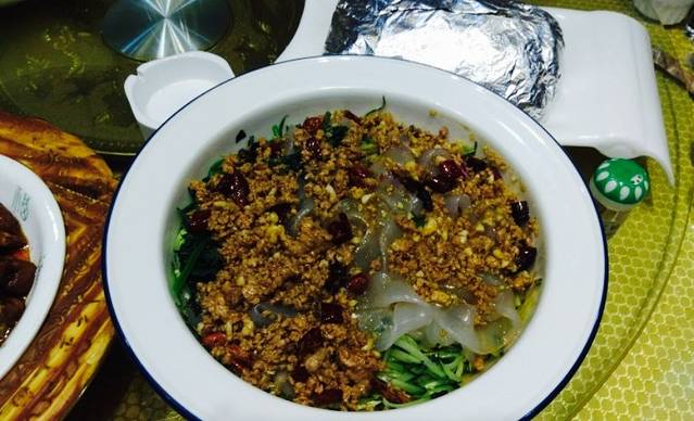 唐记压锅食代(道外店)