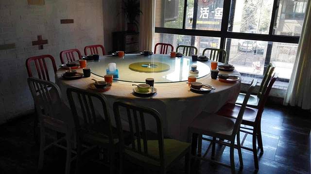 春天里(世纪花园美食街店)