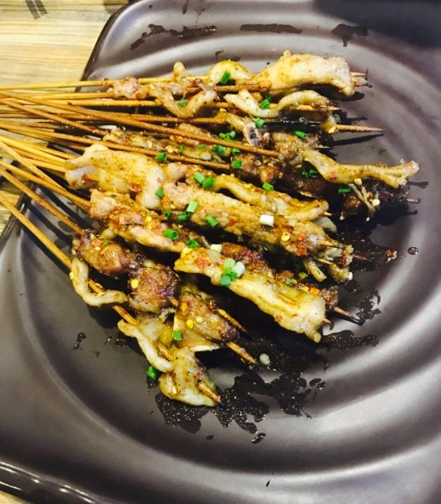 范二妹独特烧烤夜宵城(宜宾总店)