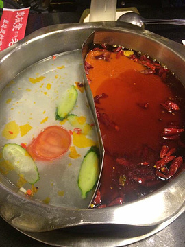 宽板凳老灶火锅 簋街店