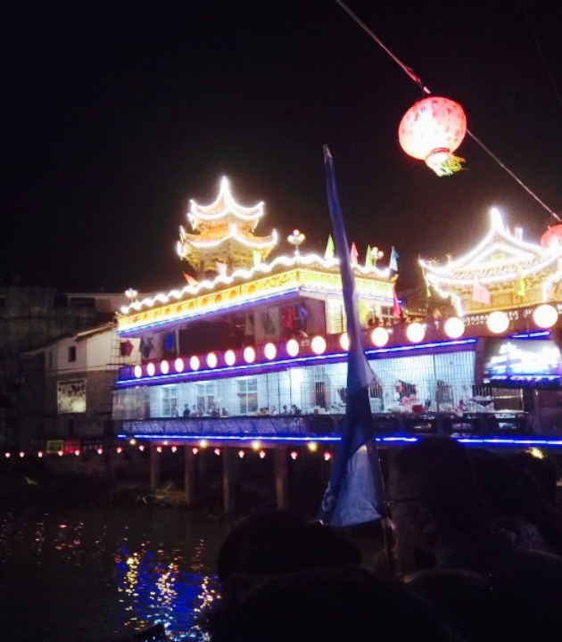 秀萍特色小吃(滨江步行街店)