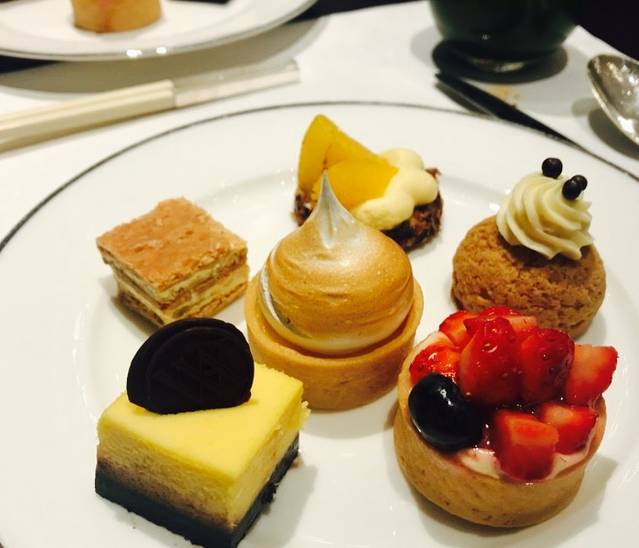 成都华尔道夫酒店·Brasserie 99 厨