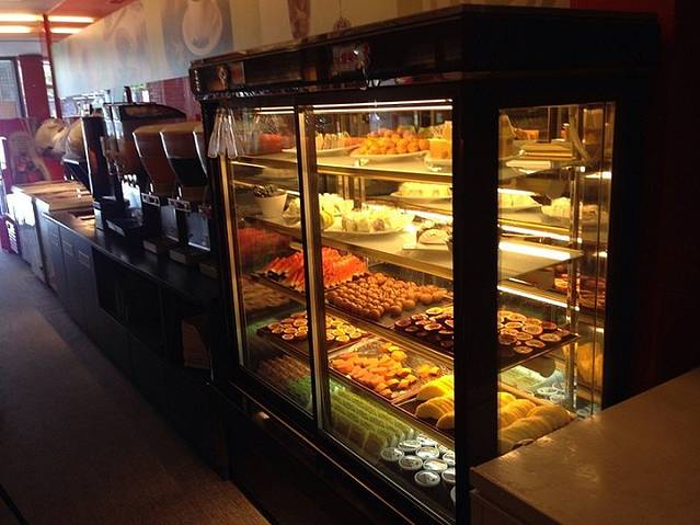 小蒙牛顶级麻辣养生锅(家乐福芦洲店)