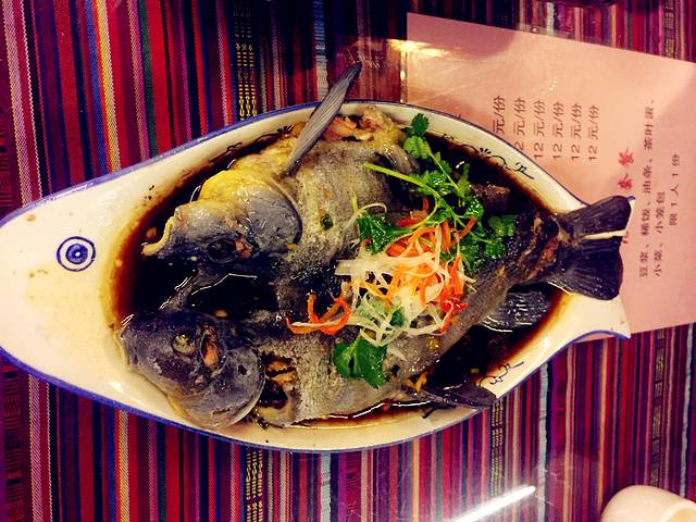 发呆岛·丽江特色美食餐厅