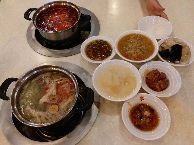 张记正宗富源酸菜土猪脚